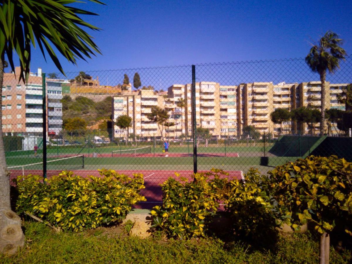 Playa La Cala In Front Of The Beach Free Parking Màlaga Exteriér fotografie